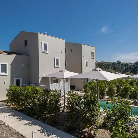 Apartament Kaela Pool