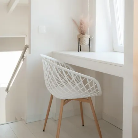 Kaela Pool Apartmán