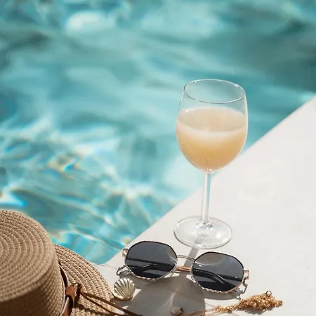 Kaela Pool Apartmán *