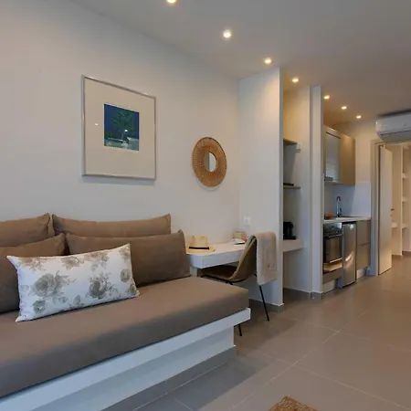 Kaela Pool דירה *