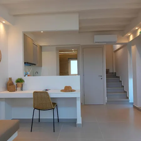 Kaela Pool Ágios Nikólaos