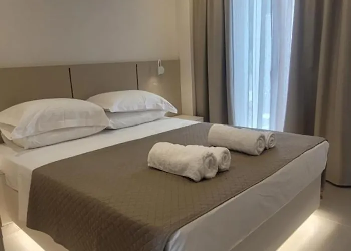 Kaela Pool Agios Nikolaos (Chalkidiki)