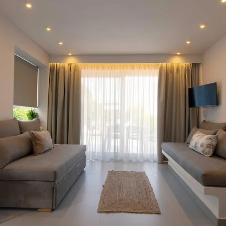 Apartament Kaela Pool